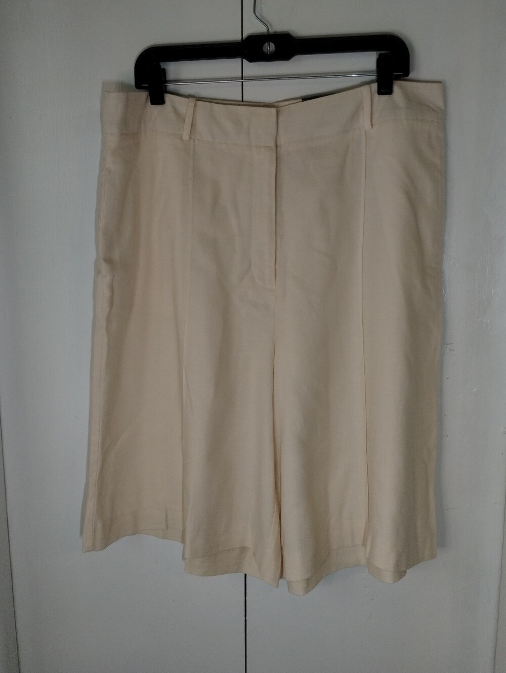 Worthington High Waist Cream Women's Shorts